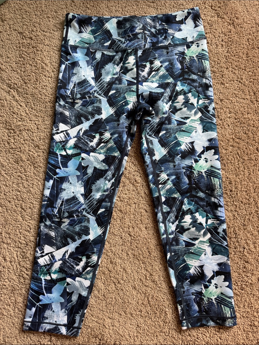 Athleta Girls' Navy, Teal & White Patterned Capri Leggings